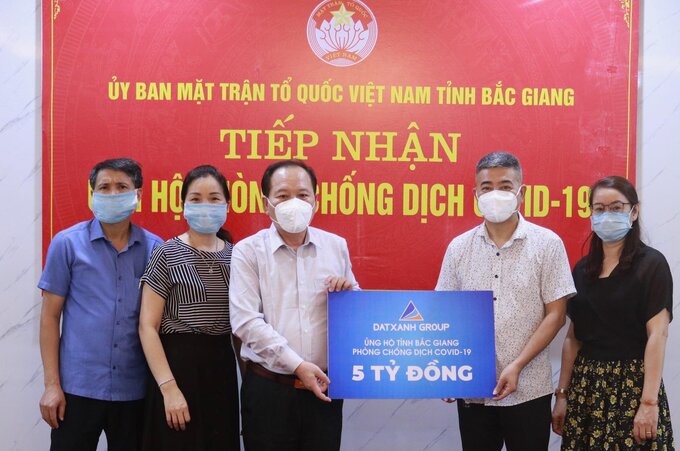 Tập đoàn Đất Xanh ủng hộ 5 tỷ cùng Bắc Giang chống dịch