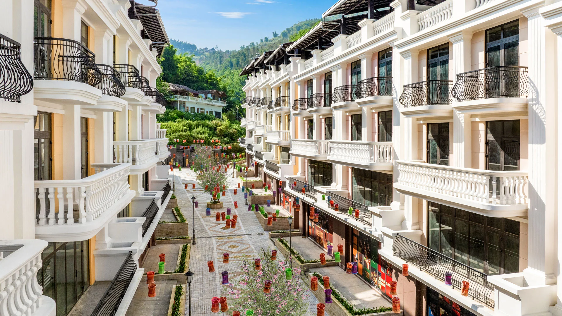  Làng Ẩm thực Quốc tế – Alphora Mường Hoa 