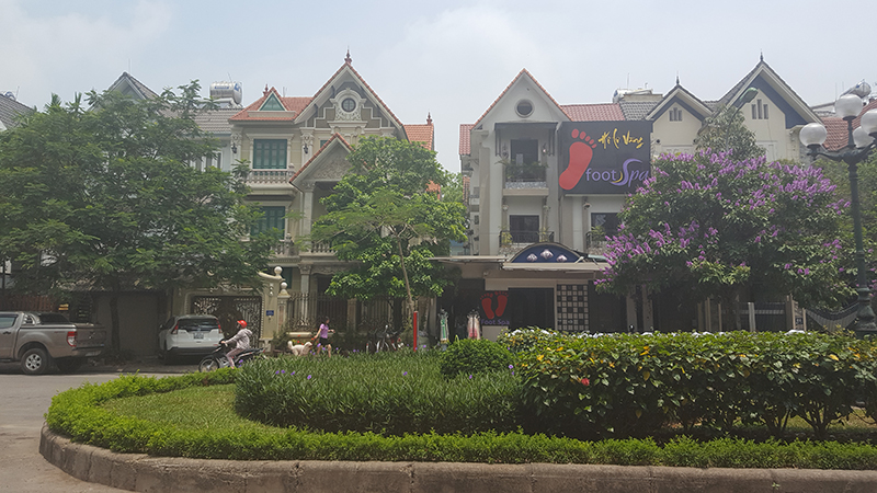 Cho thuê nhà phố BT40 Văn Quán