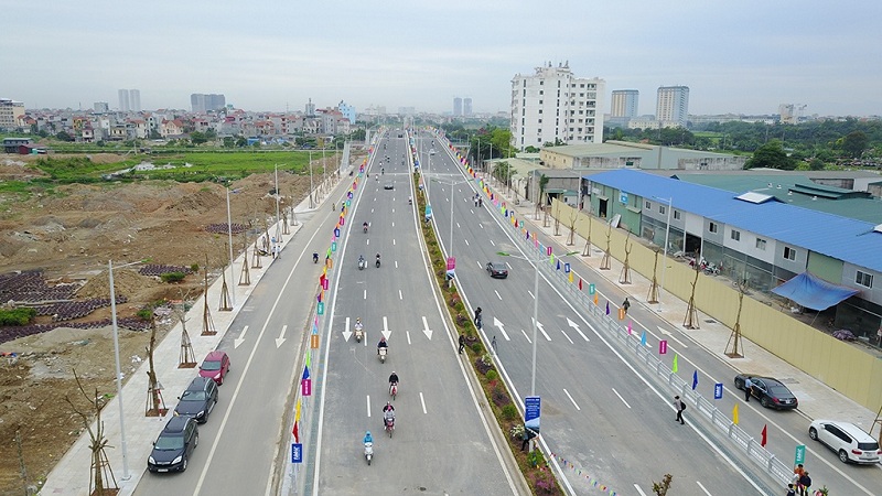 Đường 70 trước mặt dự án đã mở rộng, tuyến đường Trần Hữu Dực đã hoàn thiện và sử dụng