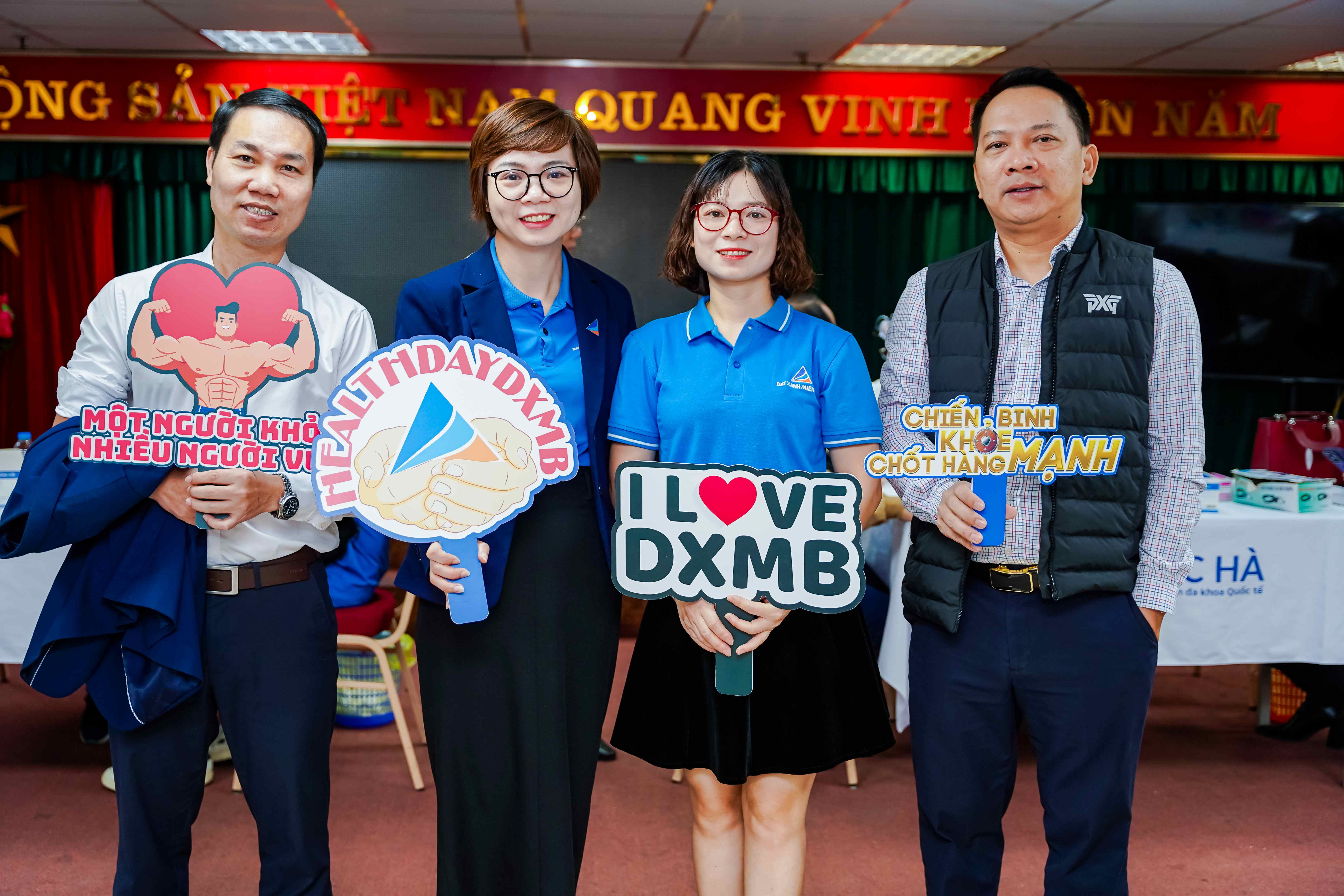 Đất Xanh Miền Bắc tổ chức khám sức khỏe 2