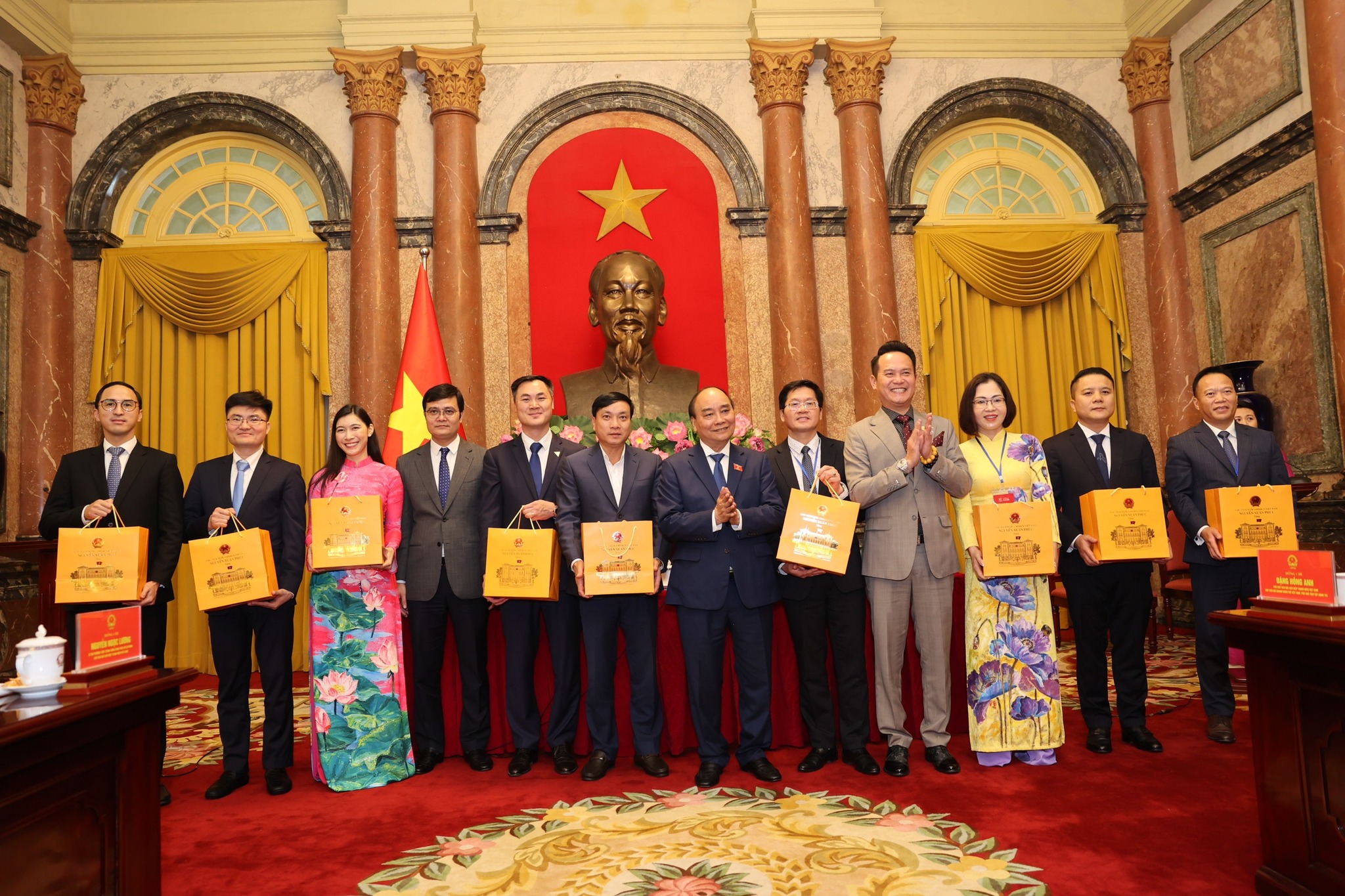 CEO Vũ Cương Quyết vinh dự diện kiến Chủ tịch nước trước thềm Lễ trao Giải thưởng Sao Đỏ 2022