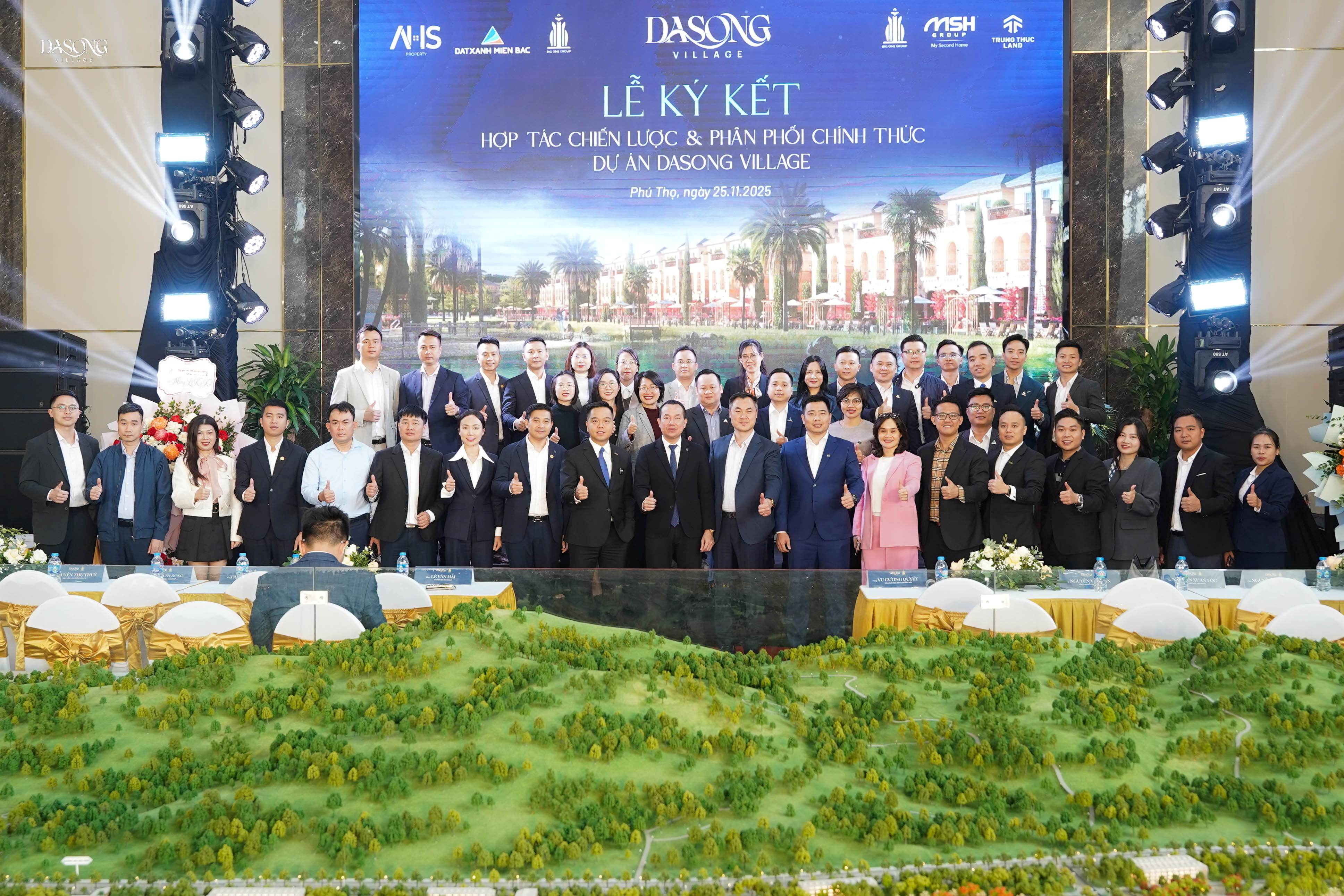 Lễ ký kết hợp tác chiến lược và phân phối dự án Dasong Village