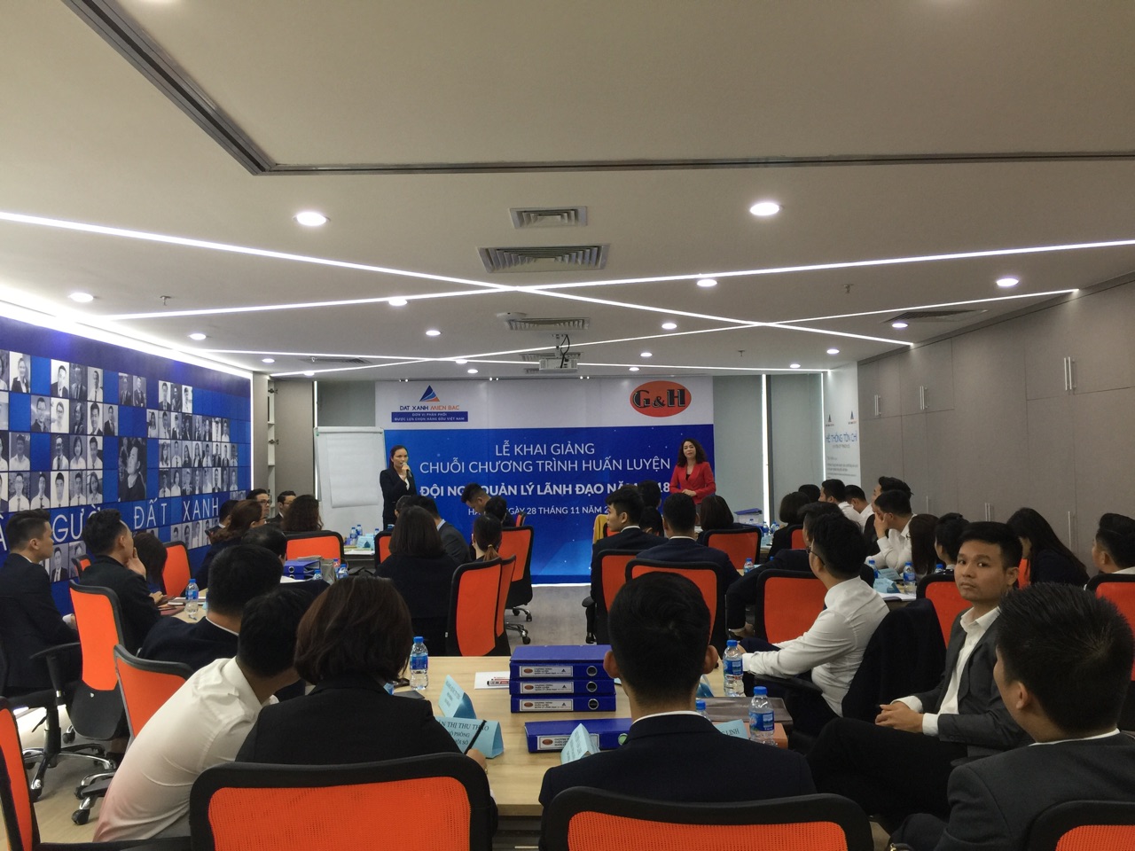 Giám đốc HCNS Nguyễn Thị Lệ Uyên phát biểu khai mạc chương trình